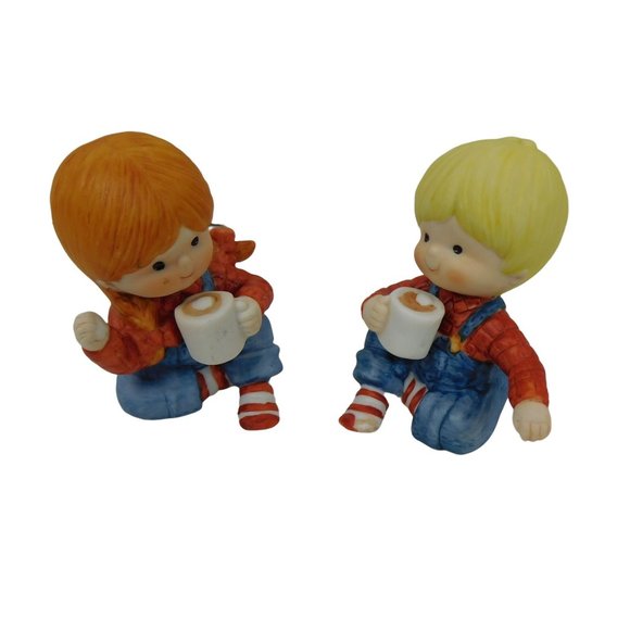 Vintage Enesco1987 EIC Figurine Boy And Girl Drinking Cocoa 2.5" - Picture 2 of 7